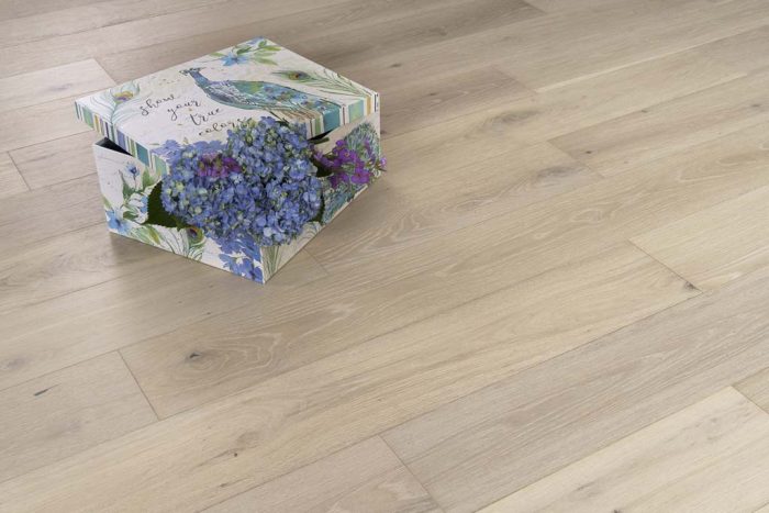 Sample flooring image of LW Flooring French Impressions Collection - Pissarro - FIWO10P7