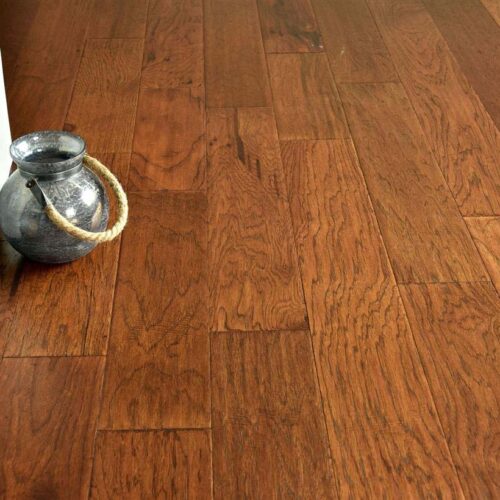 Sample flooring image of LW Flooring Traditions Collection - Chestnut - HSAH10C5