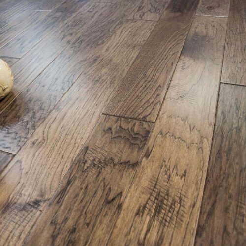 Sample flooring image of LW Flooring Traditions Collection - Mocha - HSAH10M5