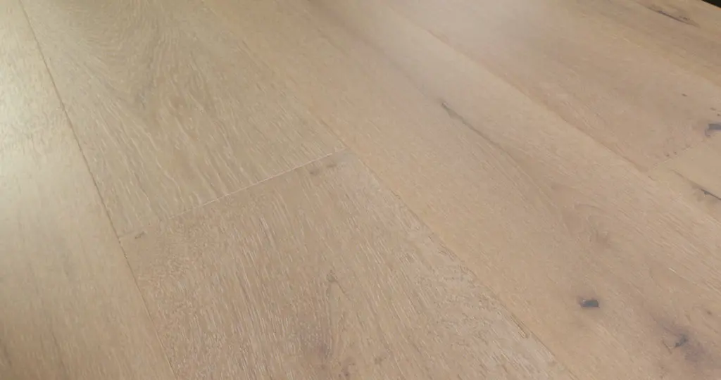 Flooring image of Anderson Tuftex - Chateau Oak Collection - Balustrade - AA847-11093